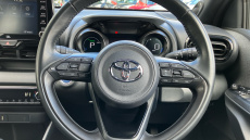 Toyota Yaris 1.5 Hybrid Dynamic 5dr CVT Hybrid Hatchback